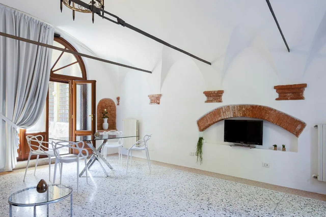 Apartment Due Archi-Nel Cuore Del Centro Padova Italy